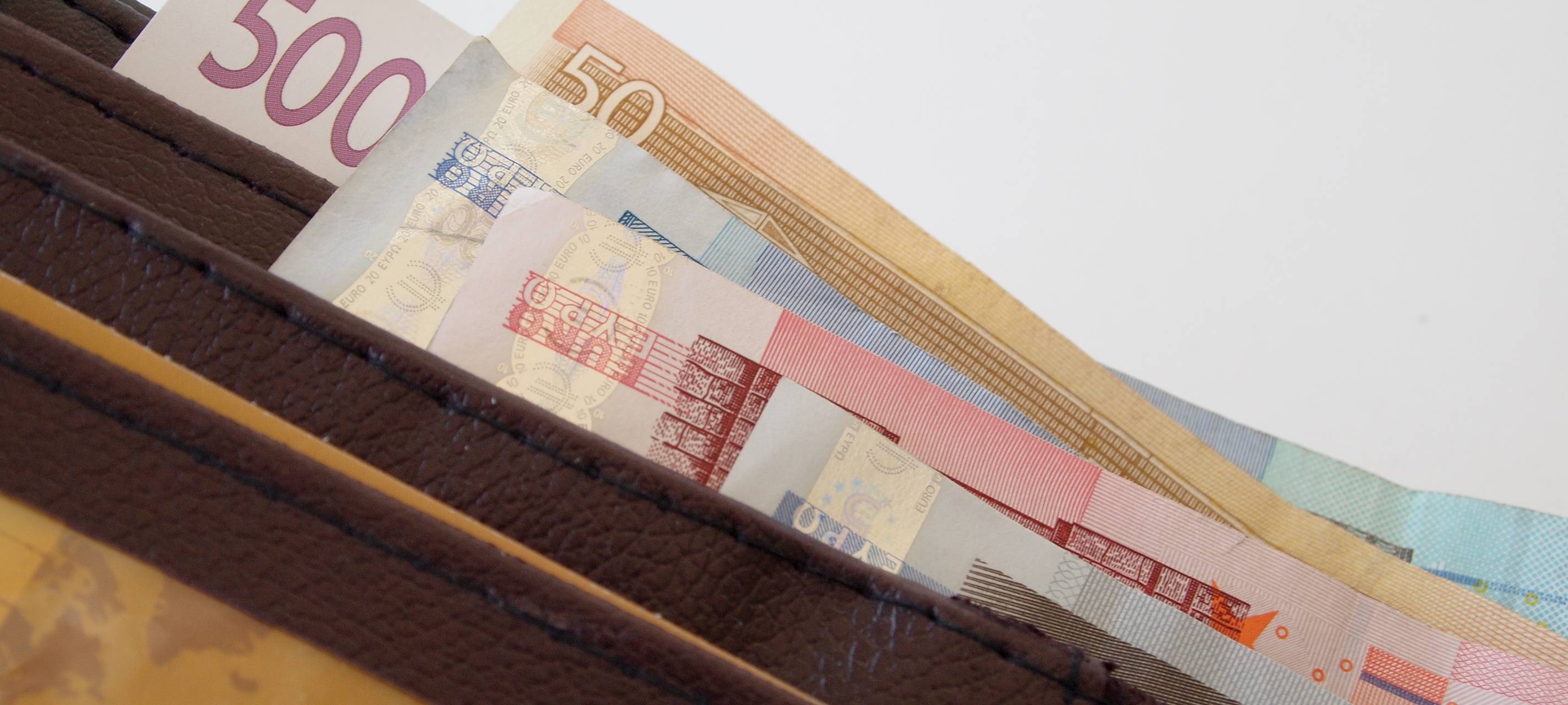 Bonnerinnen und Bonner scheffeln Geld - sagt die Statistik