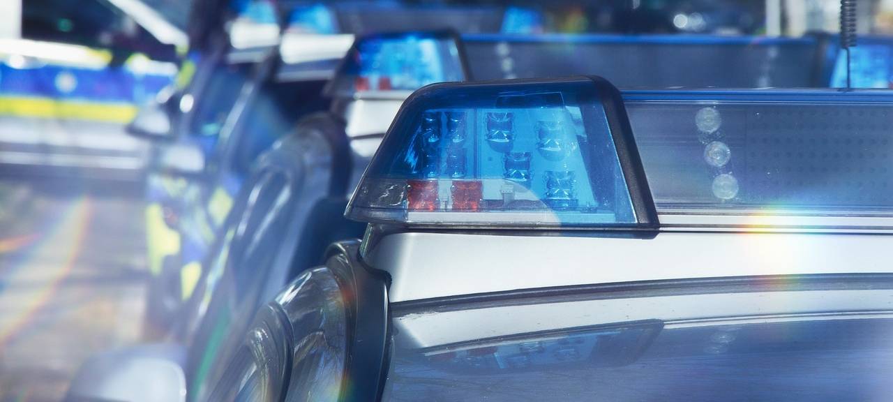 Bonner Polizei sucht mögliche Geschädigte durch Vermummte