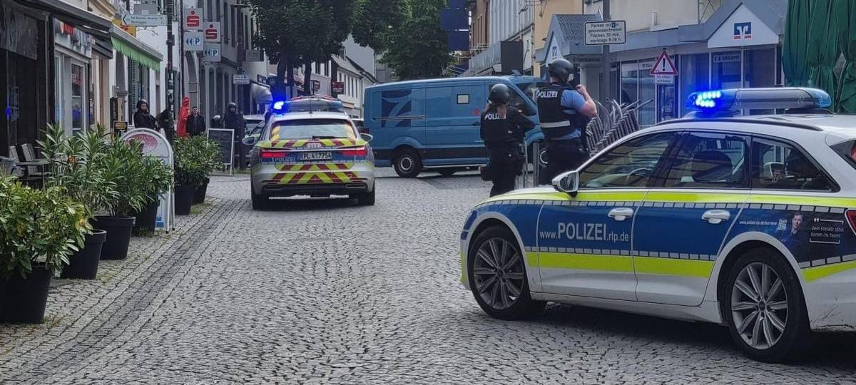 Raub in Sinzig: Täter weiter auf der Flucht