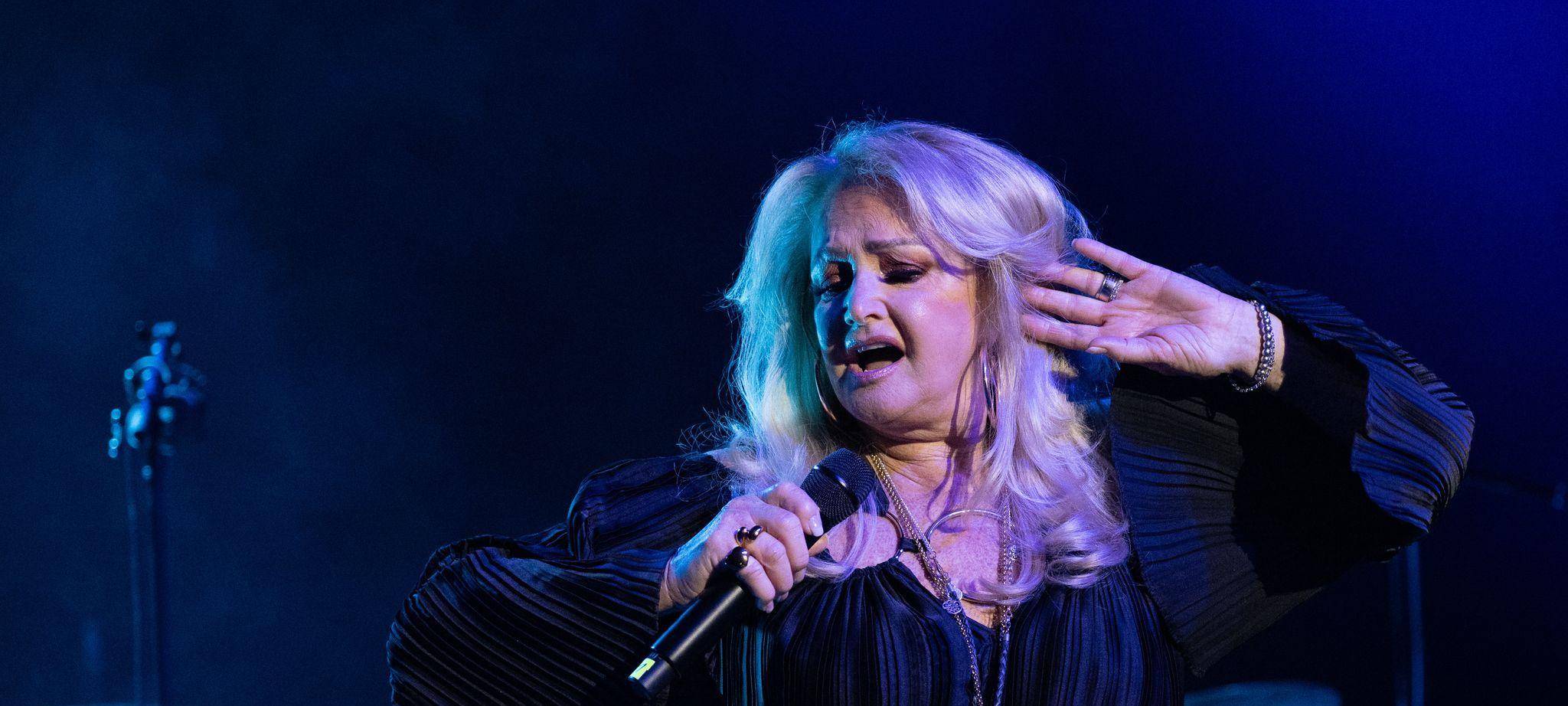 Bonnie Tyler wird 75 - Sorge um die Queen der Rockballaden