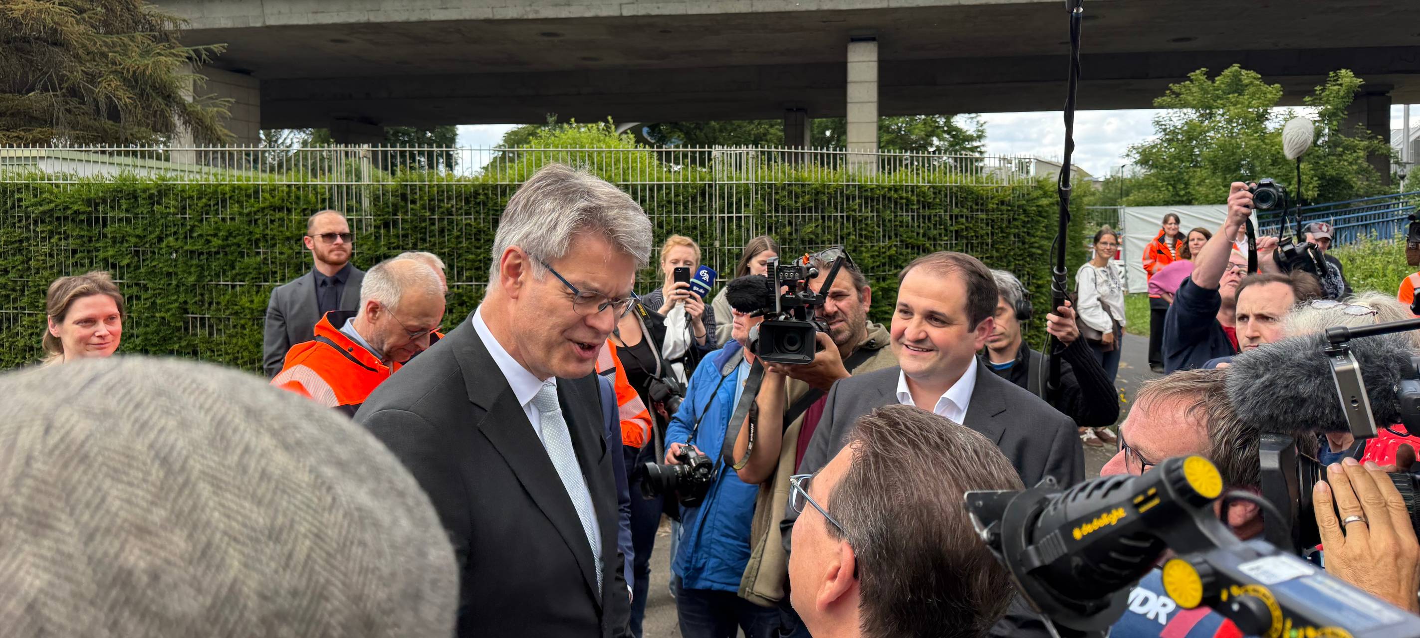 Bonner Bundesverkehrsministerium: Lenkungskreis Nordbrücke