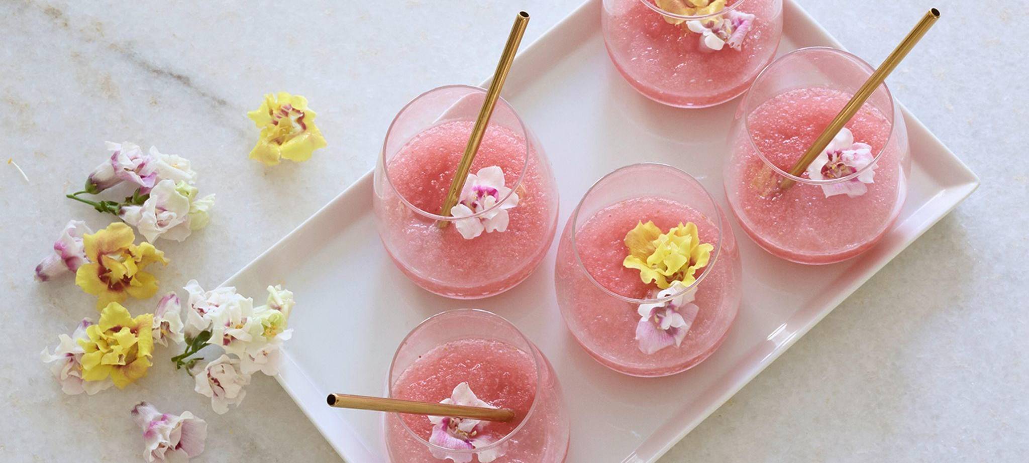 Alkoholfreier Frosé auf Basis von Cold Brew Tea